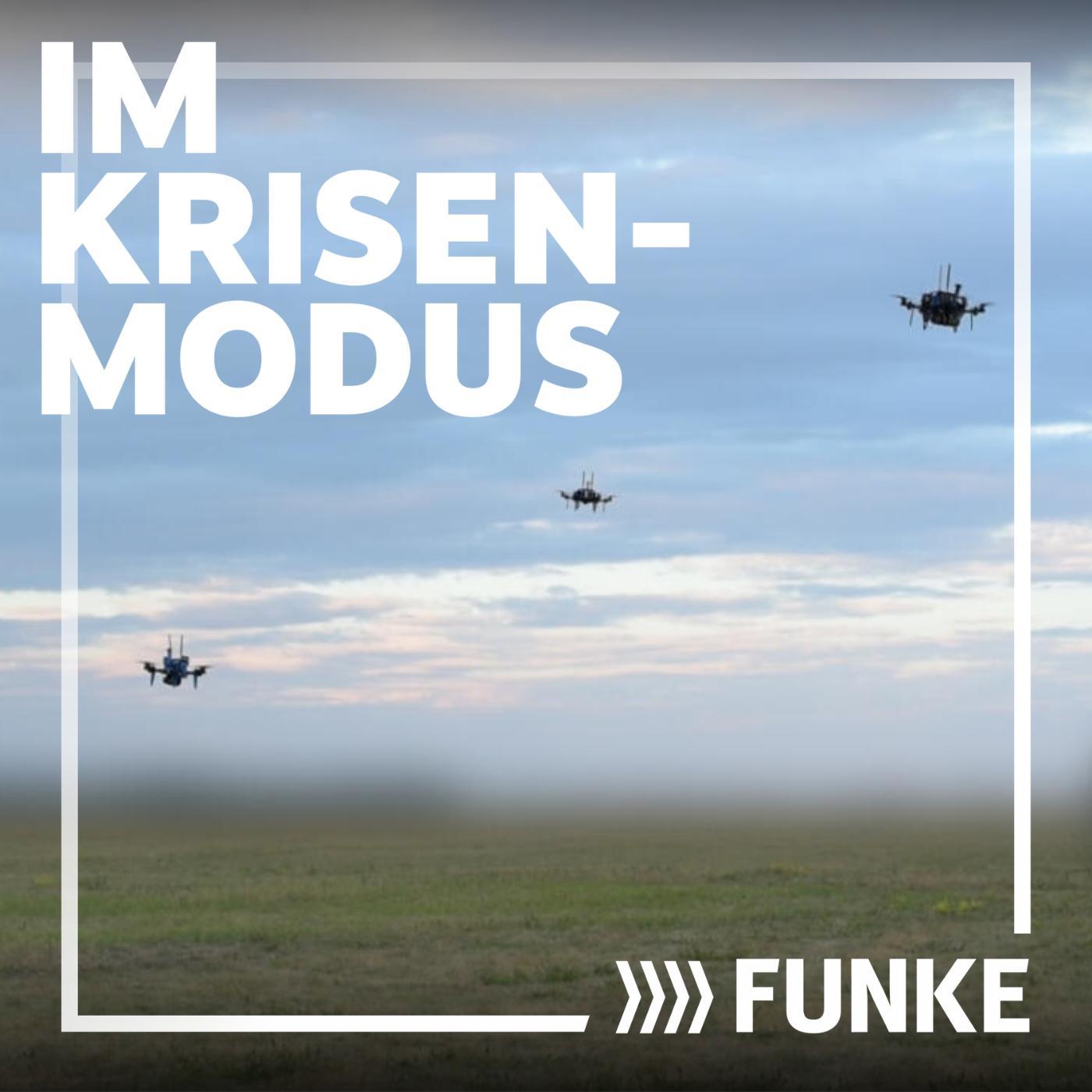 Schwarmkrieg: Ein Pilot steuert viele Drohnen – Realität vs. KI Schwarmkrieg: Ein Pilot steuert viele Drohnen – Realität vs. KI