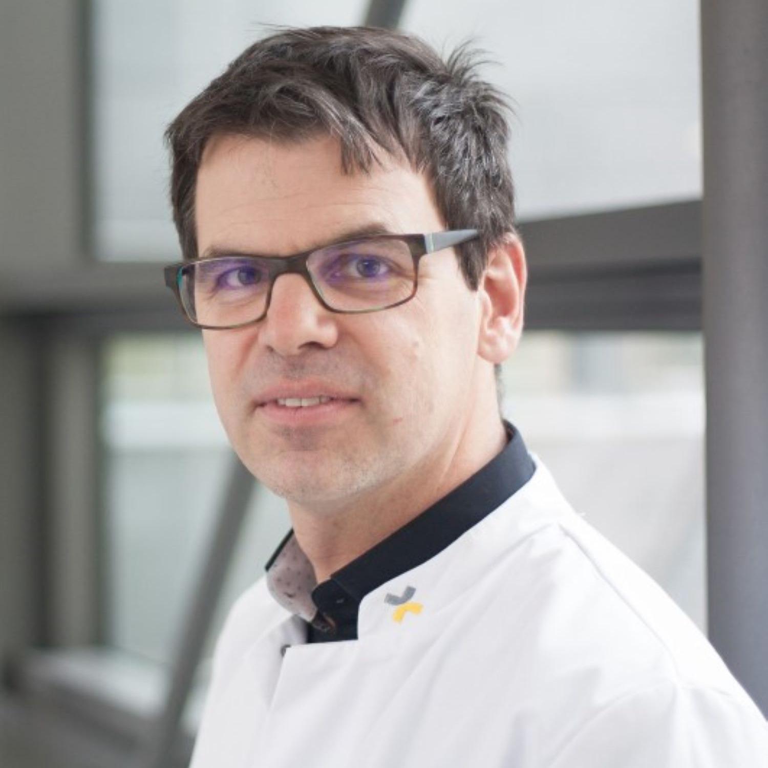 Bei Bandscheibenvorfall immer operieren? Bei Bandscheibenvorfall immer operieren?